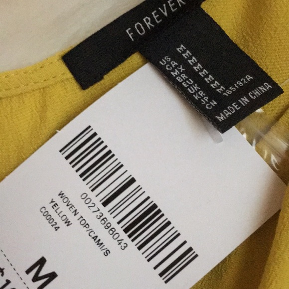 Forever 21 yellow crop top v-neck💛 - Picture 4 of 4